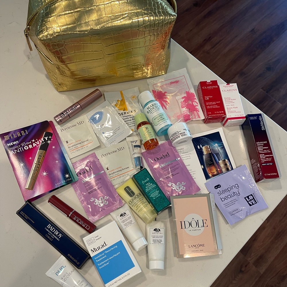 *NEW* (27) Samples WITH bag!